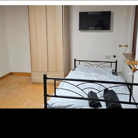 Apartment Kleines In Porz *
